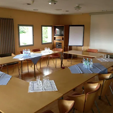 موتيل Rasthof Und Fernthal 3*